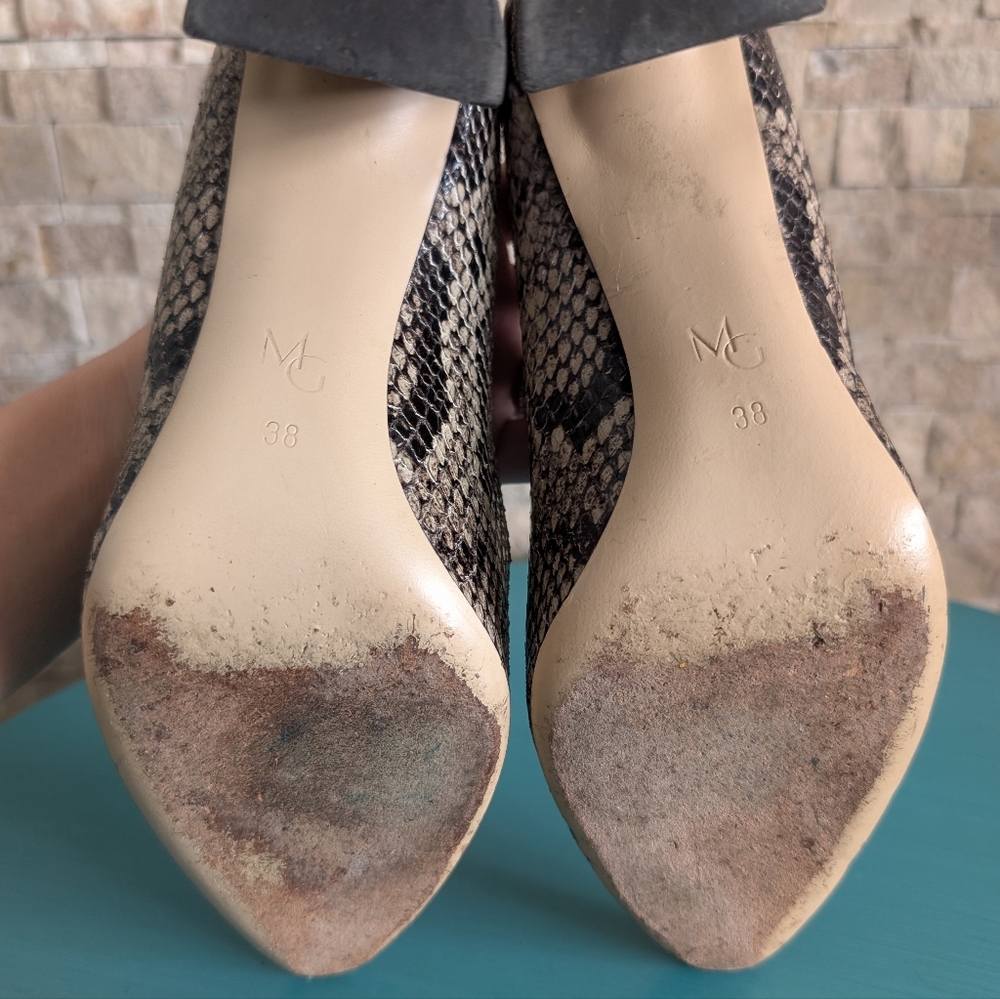 M.Gemi Made In Italy Lustro Snake-Embossed Python Leather Block Heel Pumps EU 38 image 9